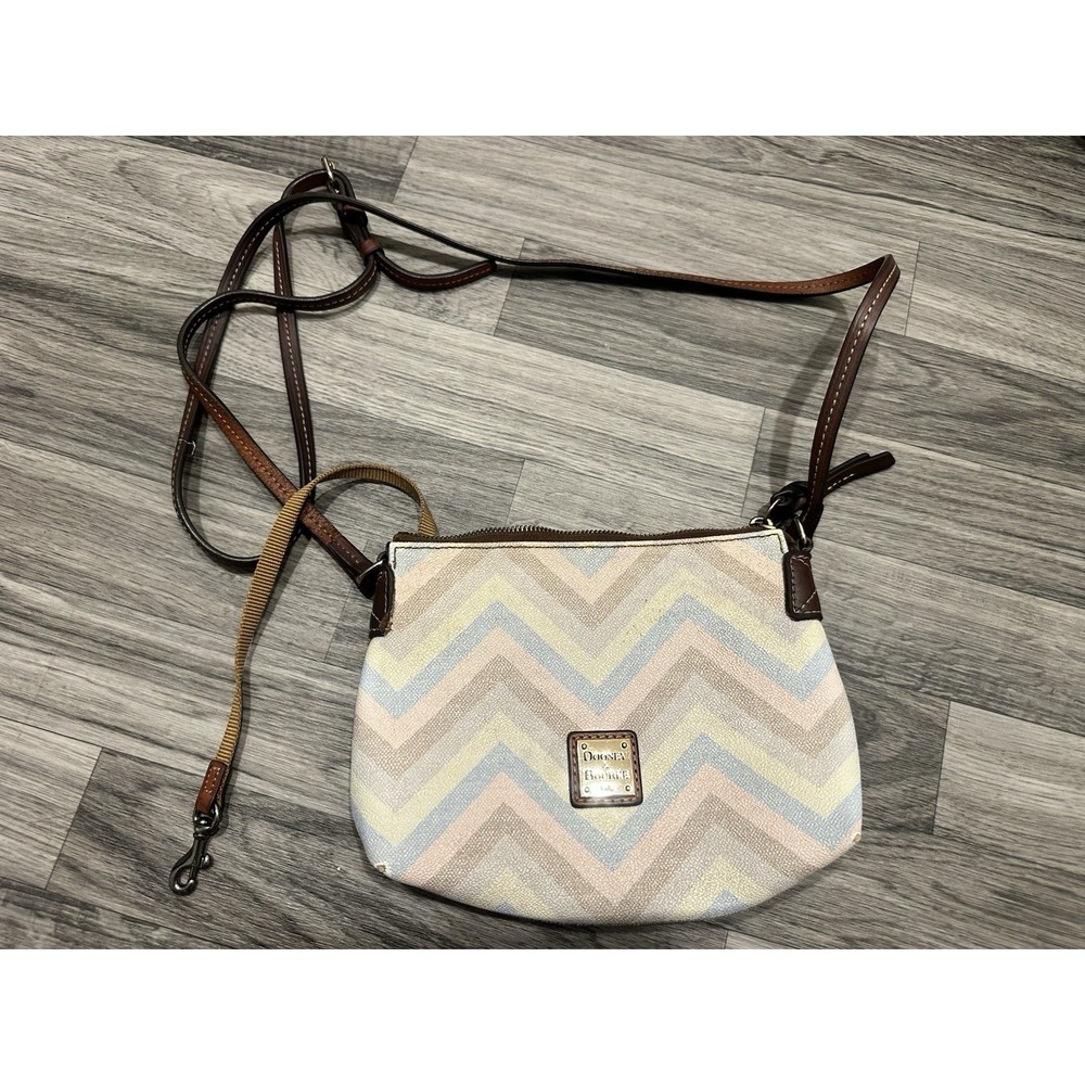 Dooney & Bourke Chevron Suki crossbody bag